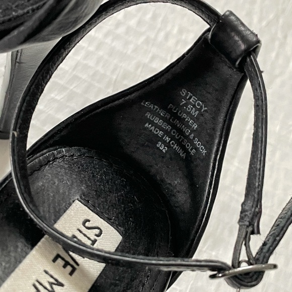 • Steve Madden • heels - Picture 2 of 7